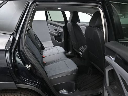 New 2026 Volkswagen Tiguan SE AWD/4WD image 13