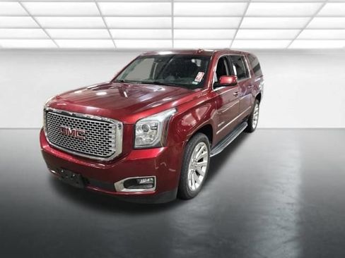 Used 2016 GMC Yukon XL Denali w/ Open Road Package AWD/4WD image 9