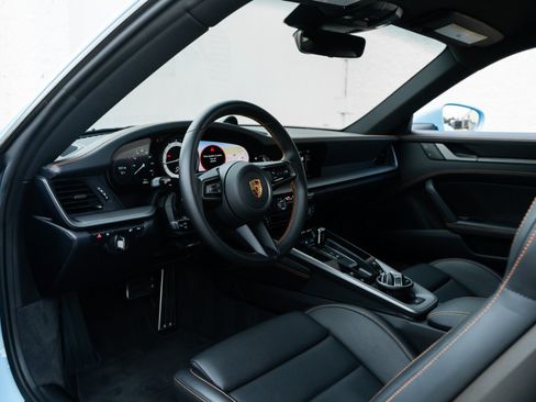 Used 2024 Porsche 911 Carrera 4S AWD/4WD image 5