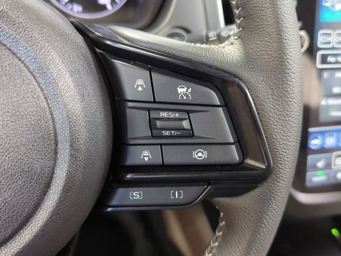 Used 2025 Subaru Forester Premium image 27