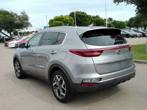 Used 2020 Kia Sportage EX FWD image 11