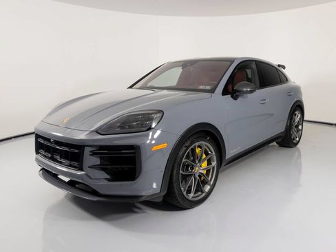 Certified 2024 Porsche Cayenne Turbo GT AWD/4WD image 7