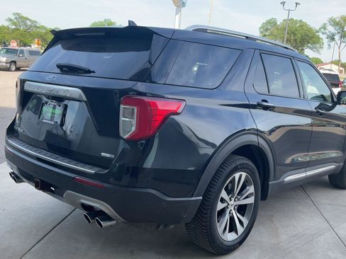 Used 2020 Ford Explorer Platinum w/ Premium Technology Package AWD/4WD image 5