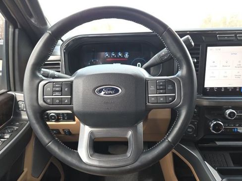 Used 2024 Ford F250 Lariat w/ Chrome Package image 8