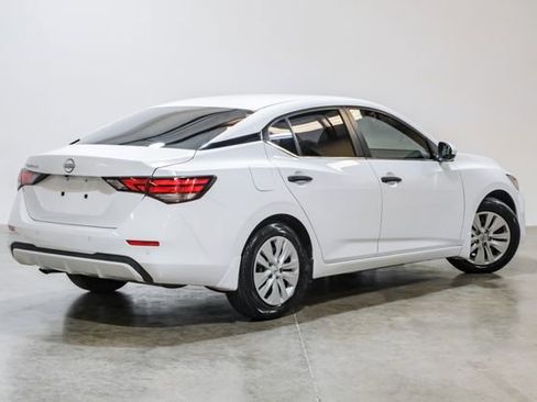 Used 2024 Nissan Sentra S image 10