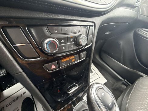 Used 2018 Buick Encore Preferred image 38