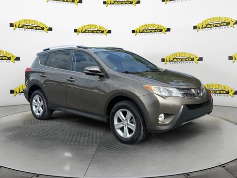 Used 2014 Toyota RAV4 XLE FWD image 7
