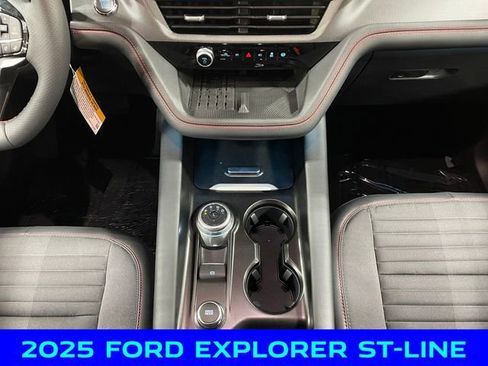 New 2025 Ford Explorer ST-Line w/ Premium Package image 11