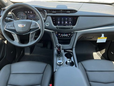 New 2026 Cadillac XT5 Premium Luxury w/ Driver Assist Package AWD/4WD image 3