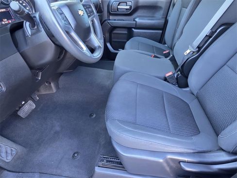 Used 2023 Chevrolet Silverado 2500 Custom w/ Custom Value Package image 7