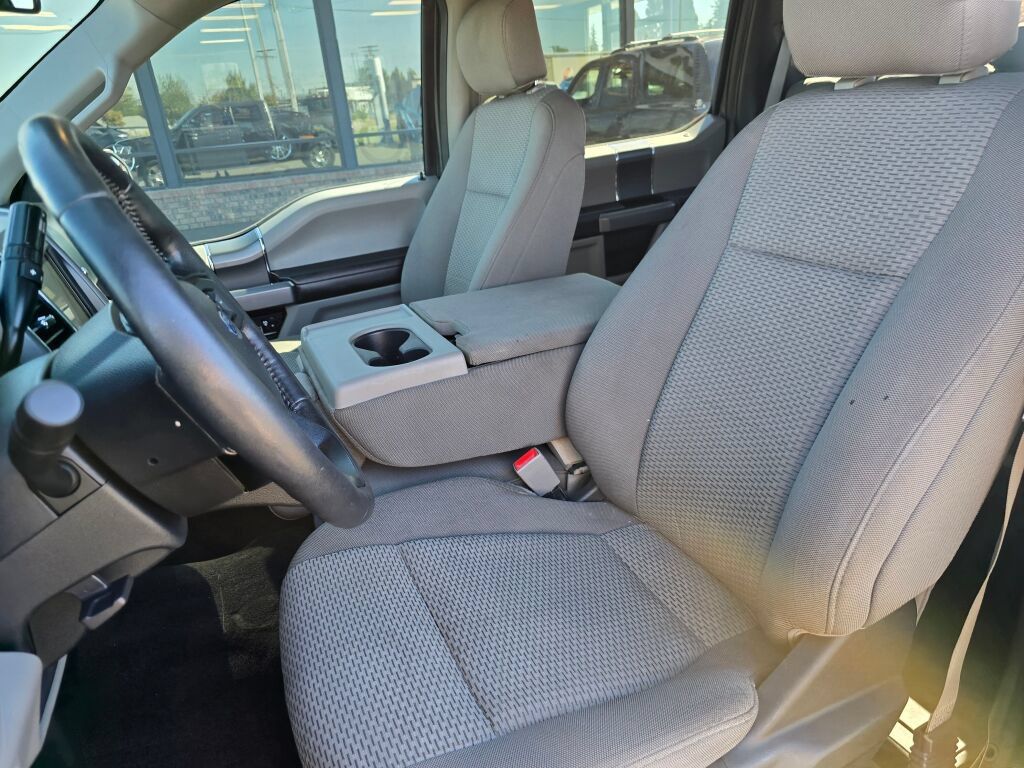 Used 2019 Ford F150 XLT w/ Equipment Group 302A Luxury AWD/4WD image 19