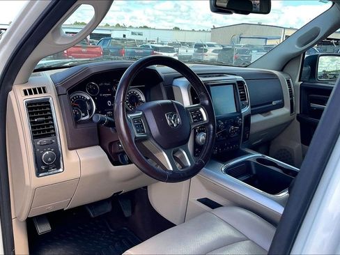 Used 2017 RAM 1500 Laramie w/ Convenience Group AWD/4WD image 14
