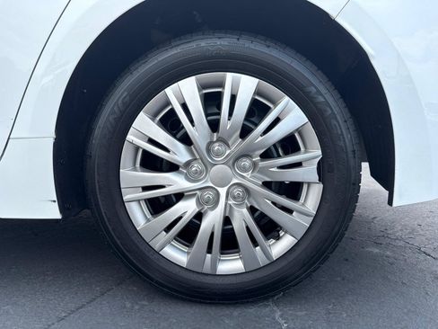 Used 2024 Toyota Corolla LE FWD image 29