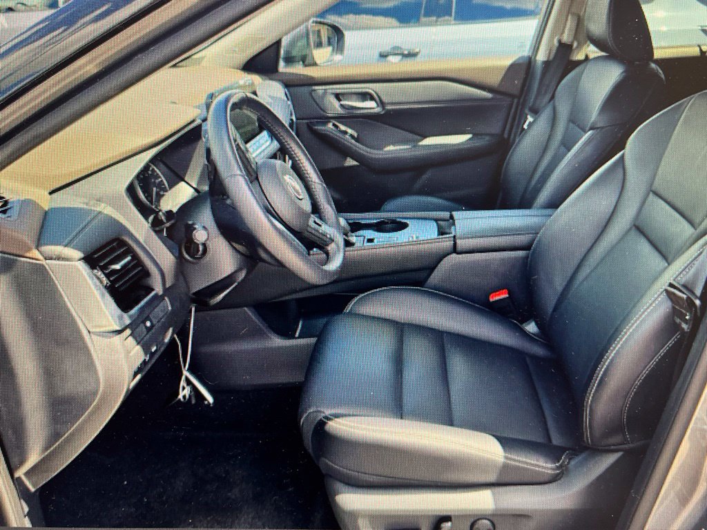 Certified 2023 Nissan Rogue SL w/ SL Premium Package FWD image 7
