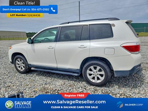 Used 2011 Toyota Highlander 2WD w/ Tech Pkg image 3