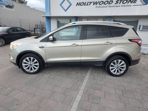 Used 2017 Ford Escape Titanium FWD image 8