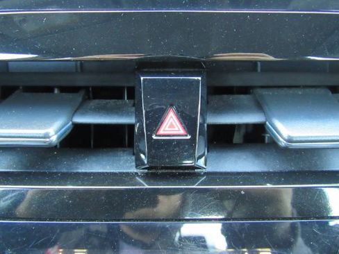 Used 2024 Toyota Camry XLE image 42