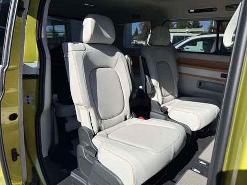 New 2025 Volkswagen ID. Buzz 1st Edition image 30