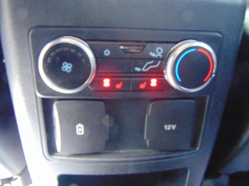 Used 2021 Ford Explorer Limited image 16