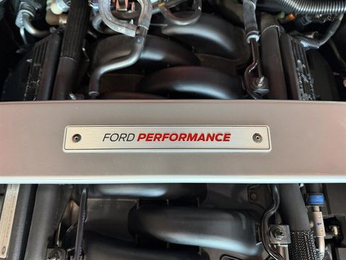 Used 2018 Ford Mustang Shelby GT350 w/ Convenience Package RWD image 12
