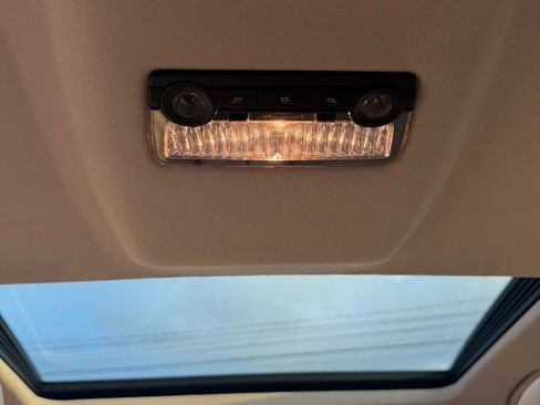 Used 2013 BMW 528i Sedan image 11