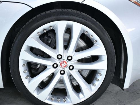 Used 2016 Jaguar F-TYPE S image 36