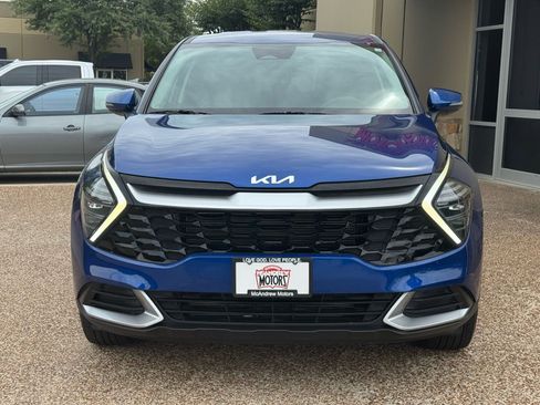 Used 2024 Kia Sportage EX image 5