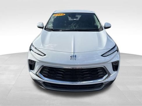 Used 2024 Buick Encore GX Preferred image 2