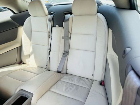 Used 2009 Volvo C70 T5 FWD image 17