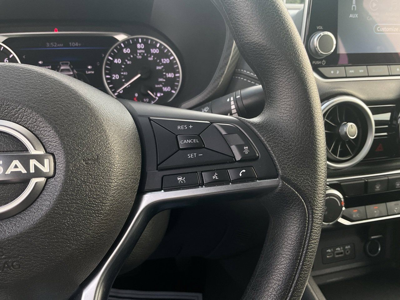 Used 2025 Nissan Sentra SV FWD image 33