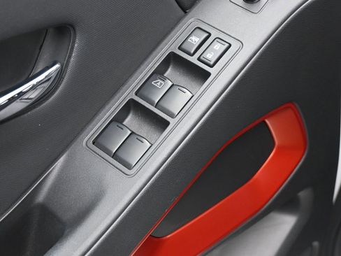 Used 2024 Nissan Frontier PRO-4X w/ Pro Convenience Package image 16