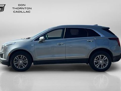 Used 2023 Cadillac XT5 Premium Luxury AWD/4WD image 2