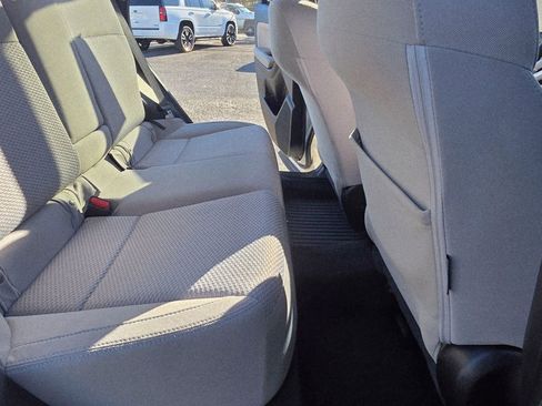 Used 2017 Subaru Forester 2.5i Premium w/ All-Weather Package image 10