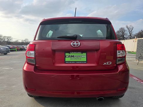 Used 2011 Scion xD image 16