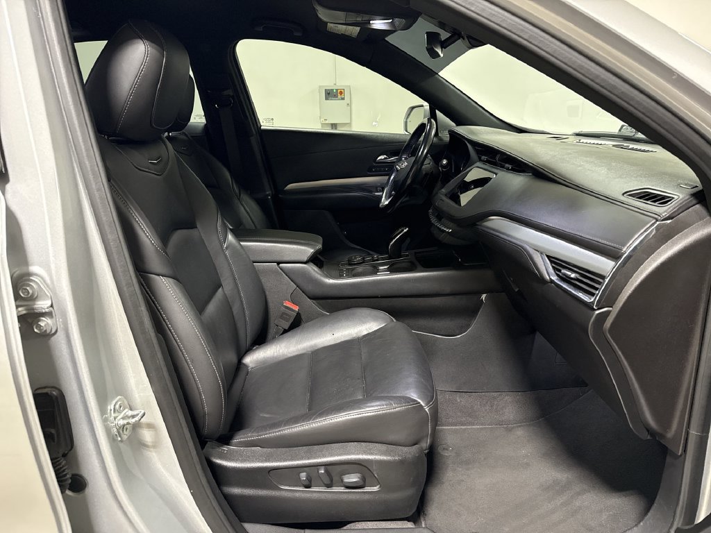 Used 2020 Cadillac XT4 Premium Luxury FWD image 21