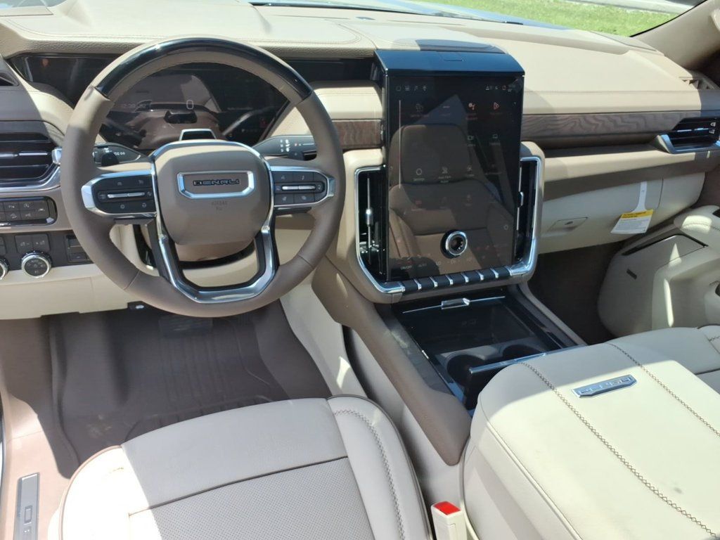 New 2026 GMC Yukon Denali w/ Denali Reserve Package AWD/4WD image 17