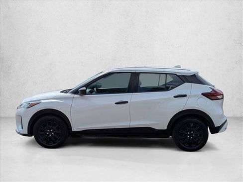 Used 2021 Nissan Kicks S FWD image 9