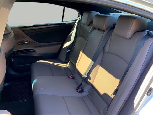 Used 2025 Lexus ES 350 w/ Premium Package FWD image 21