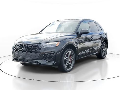 Used 2025 Audi Q5 e Premium Plus w/ Premium Plus Package AWD/4WD image 2