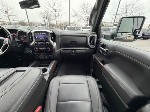 Used 2021 Chevrolet Silverado 1500 LT Trail Boss image 21