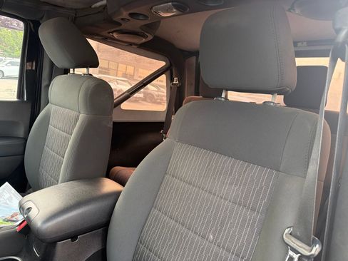 Used 2012 Jeep Wrangler Sport AWD/4WD image 4