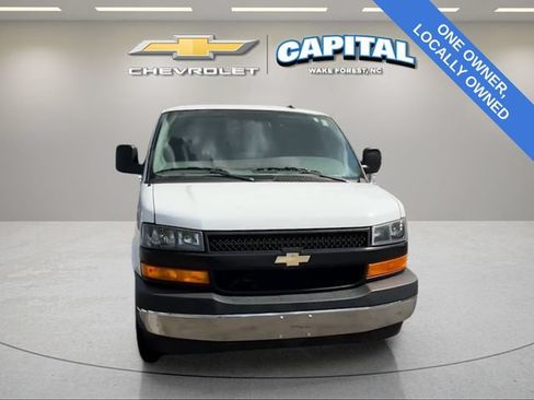 Used 2022 Chevrolet Express 2500 Extended w/ Driver Convenience Package RWD image 8