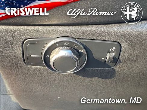 New 2025 Alfa Romeo Tonale image 30