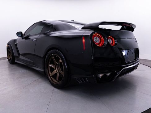 Used 2020 Nissan GT-R Premium w/ Premium Interior Package AWD/4WD image 24