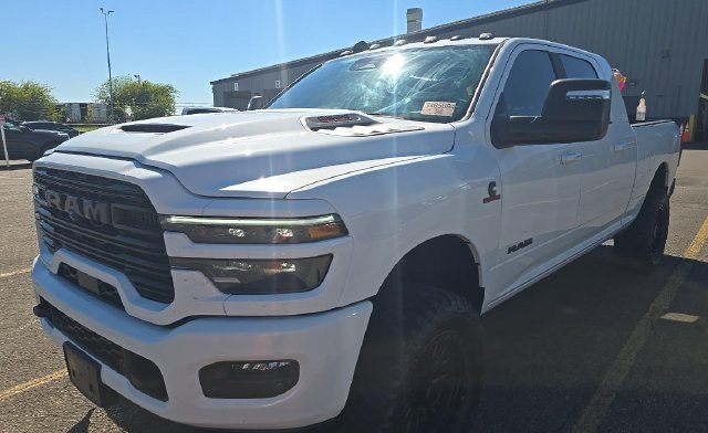 Used 2025 RAM 2500 Laramie w/ Night Edition AWD/4WD image 1