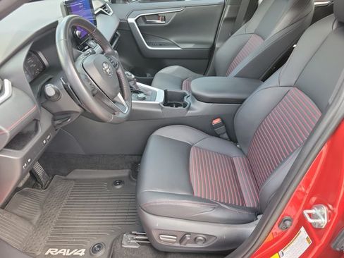 Used 2024 Toyota RAV4 XSE AWD/4WD image 5