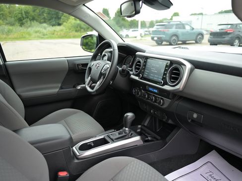 Used 2023 Toyota Tacoma SR5 AWD/4WD image 52