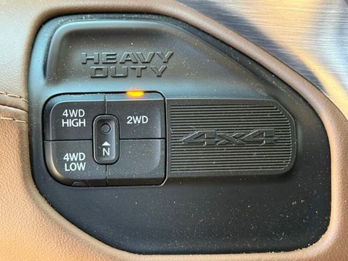 Used 2024 RAM 3500 Limited w/ Towing Technology Group image 22