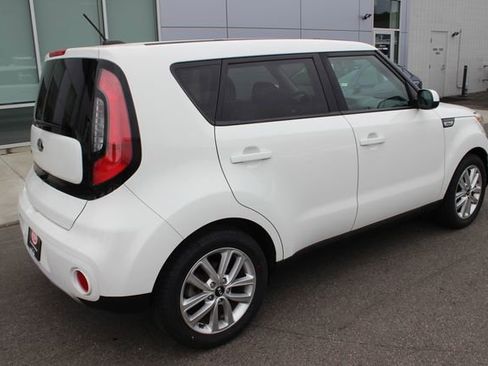 Used 2019 Kia Soul + FWD image 26