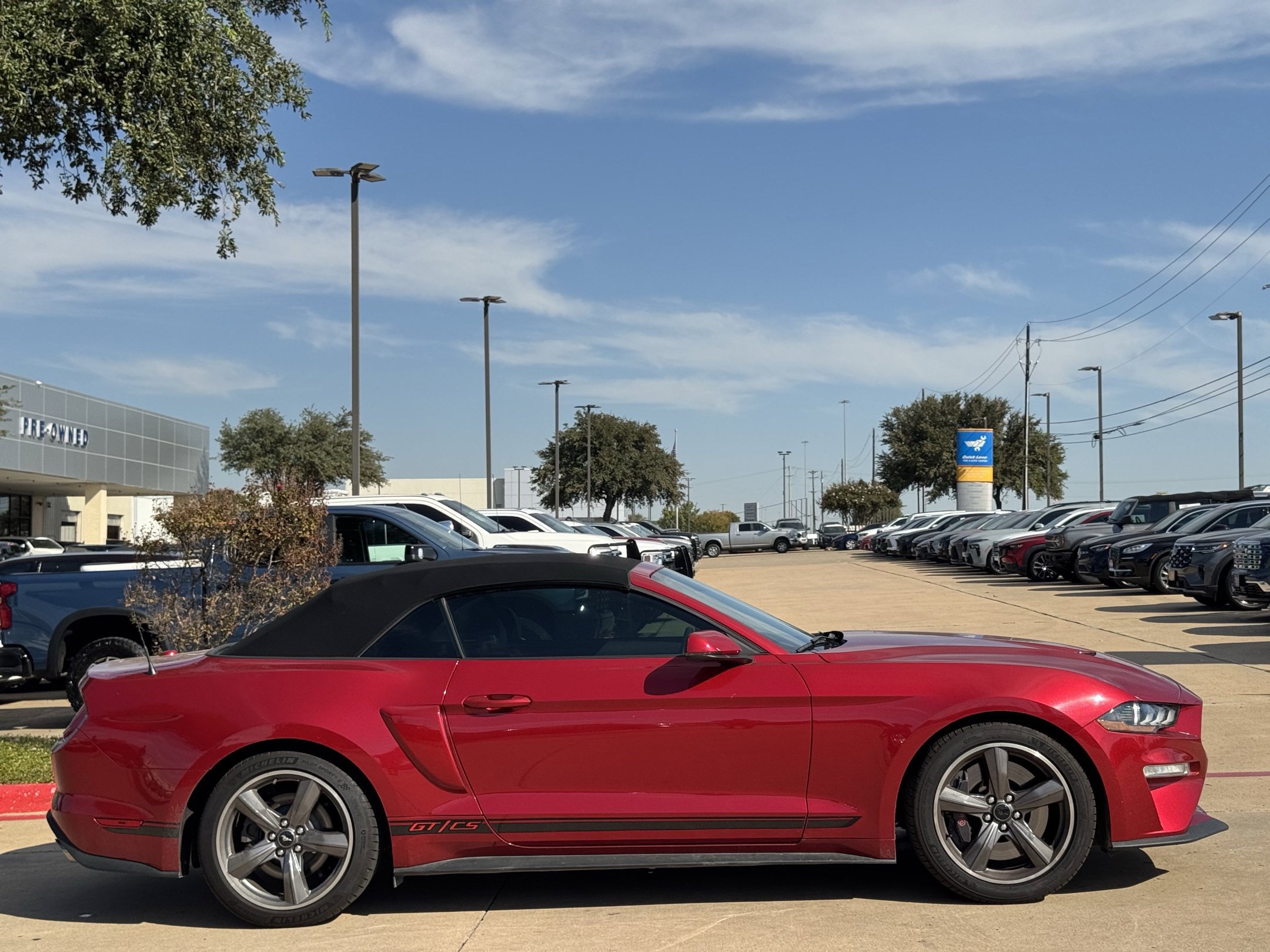 Used 2023 Ford Mustang GT Premium w/ GT Performance Package RWD image 3
